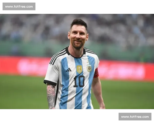 梅西上演帽子戏法，阿根廷晋级四强，传奇仍在继续！